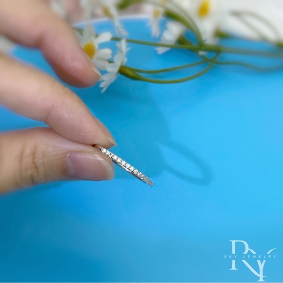 Moissanite Band Ring; stackable Band ring, Wedding Ring; Ring Size: US 9; - Picture 8 of 12